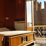 Ca La Terrazza - Dentro Il Borgo Storico 그라다라