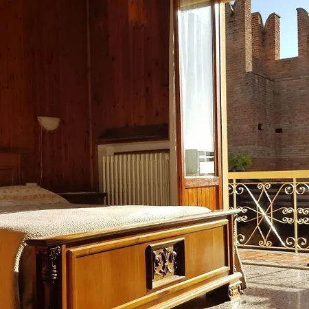 Ca La Terrazza - Dentro Il Borgo Storico 그라다라