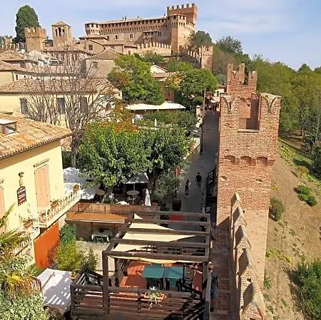 Ca La Terrazza - Dentro Il Borgo Storico Bed & Breakfast Gradara