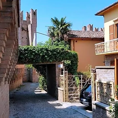 Ca La Terrazza - Dentro Il Borgo Storico Bed & Breakfast