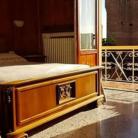 Ca La Terrazza - Dentro Il Borgo Storico فندق مبيت وإفطار 4*